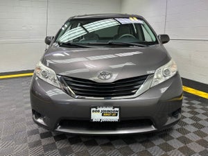 2011 Toyota Sienna LE AWD ONE OWNER!!
